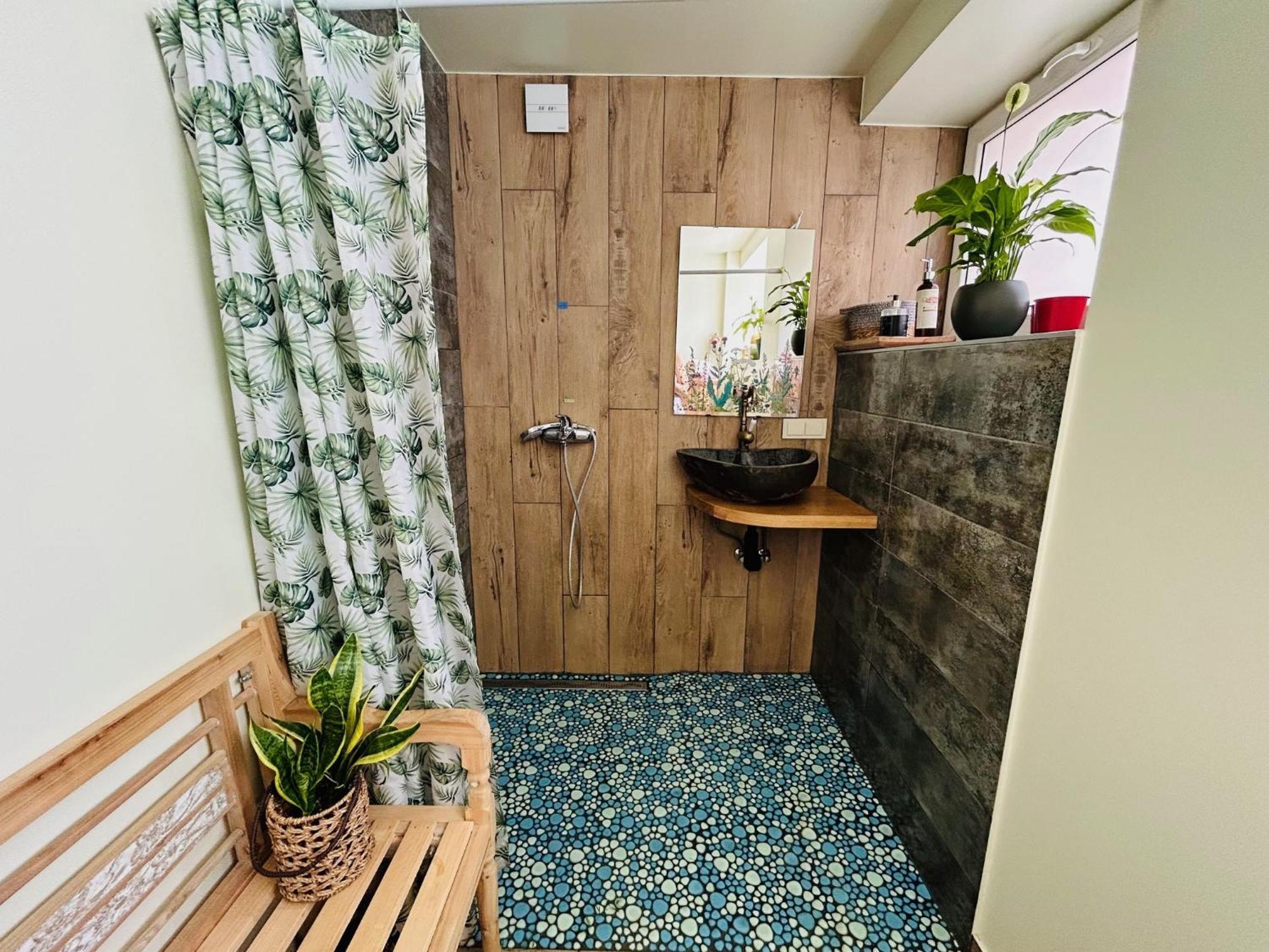 Three Bedroom With Two Terraces For 7People+Baby Каунас Екстериор снимка